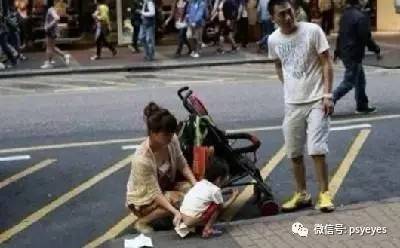 唐映红 | “女大学生踹女童”反映我们是群缺乏公德教育的“人民”